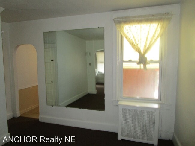 Building Photo - 3 br, 1 bath House - 2120 Carver St.
