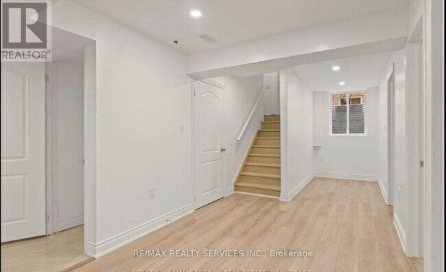 Photo du bâtiment - 973 Black Cherry Dr