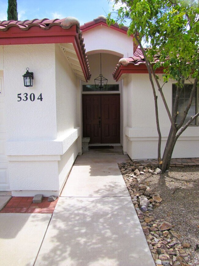 Building Photo - 5304 Cedar Springs Dr