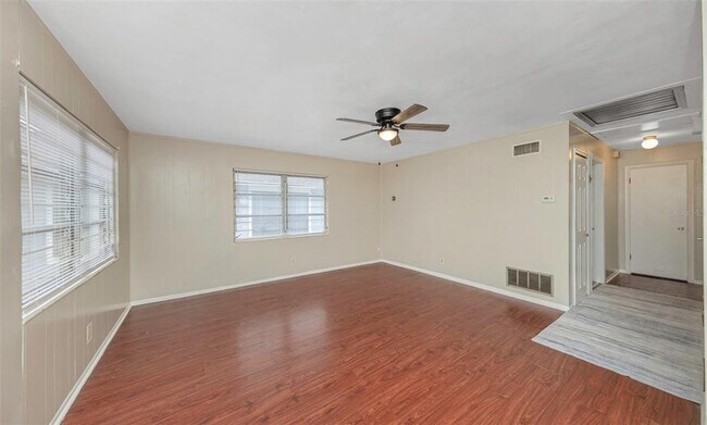 Foto del edificio - 2423 Auburn St S