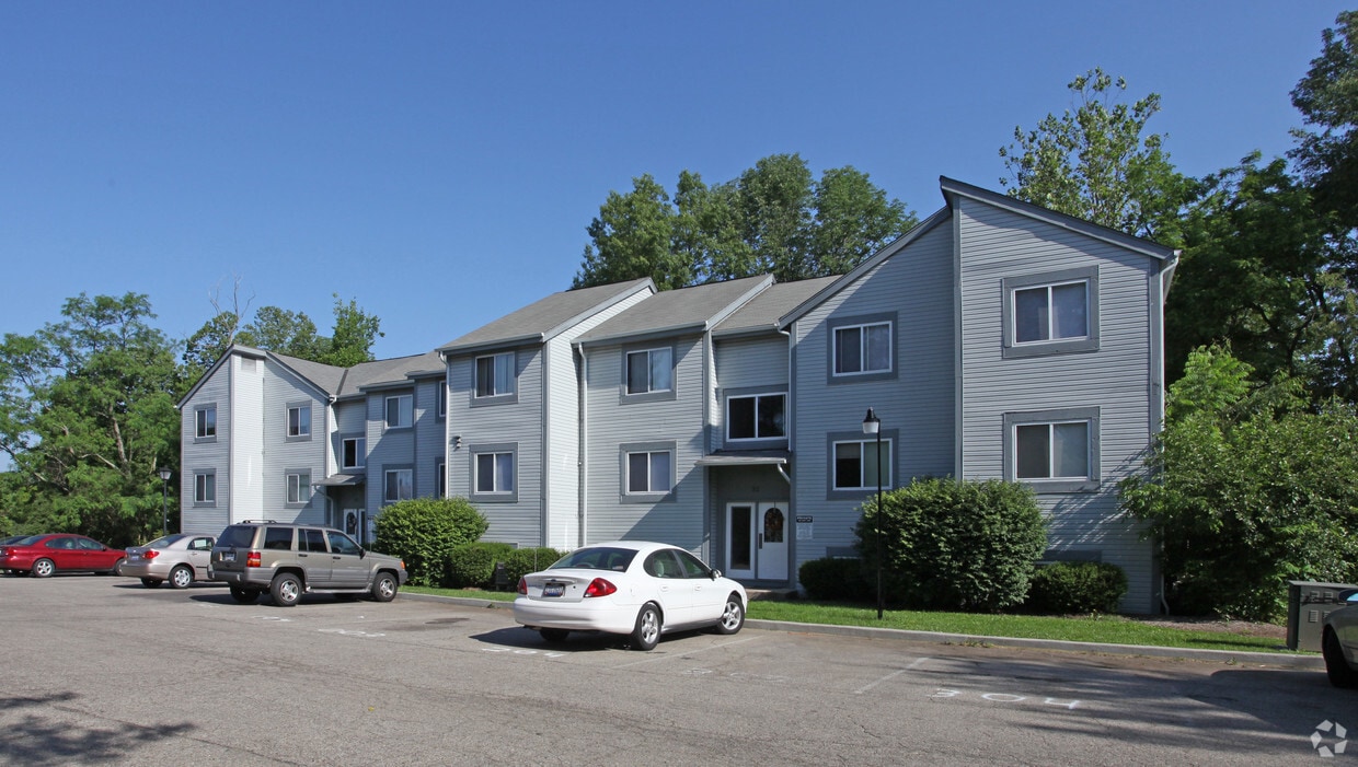 Building Photo - 82 Stillmeadow Dr