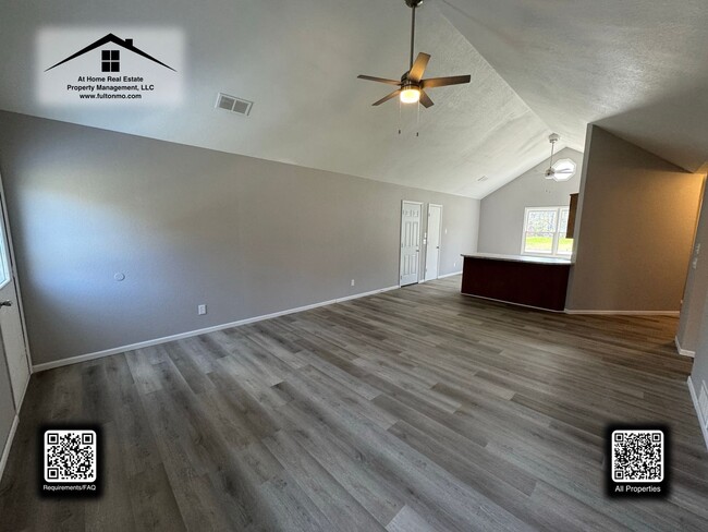 Building Photo - 1313 Lecar Dr