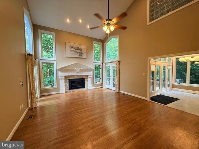 Building Photo - 1307 Stamford Way
