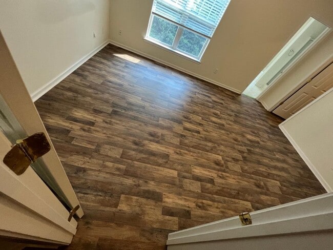 Foto del edificio - 16928 Commons Creek Dr