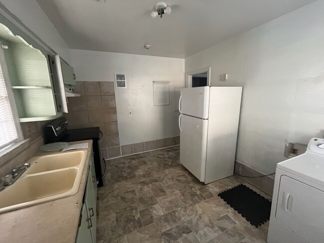 Foto del edificio - Lakebottom Area! Move In Special! 2 Weeks ...
