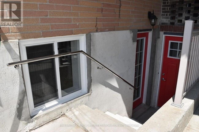 Building Photo - 67 Cartwright Ave