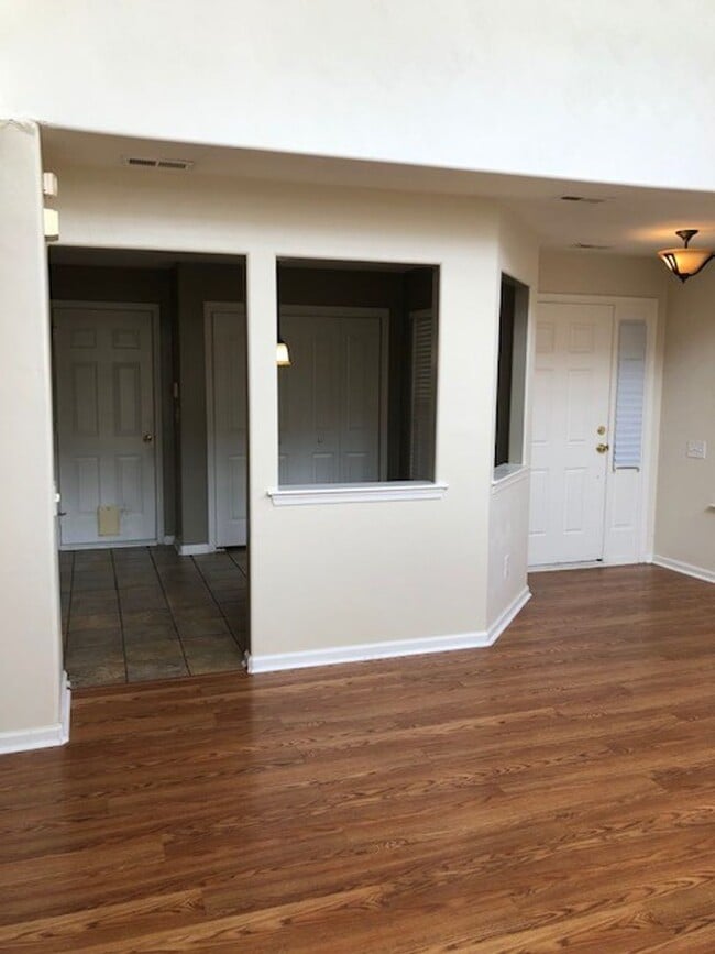 Building Photo - The Carriage Homes at Towne Square