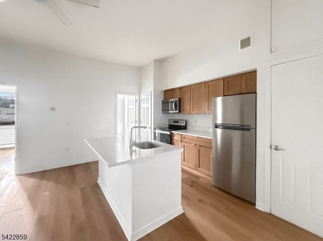 Foto del edificio - 403 S Main St