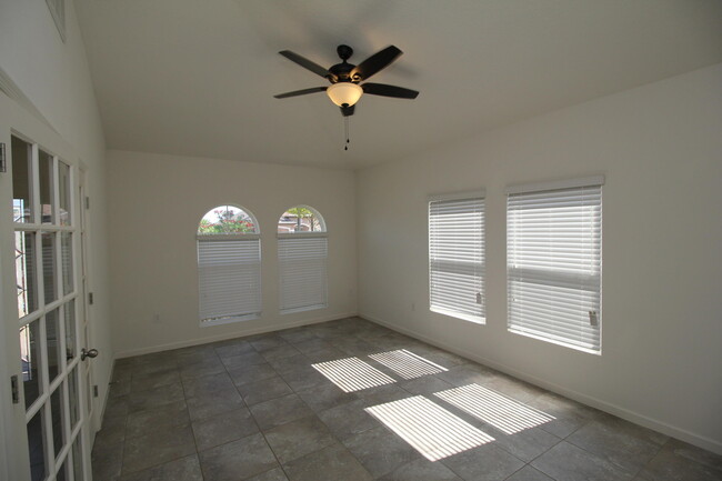 Building Photo - 4468 Alligator Flag Cir
