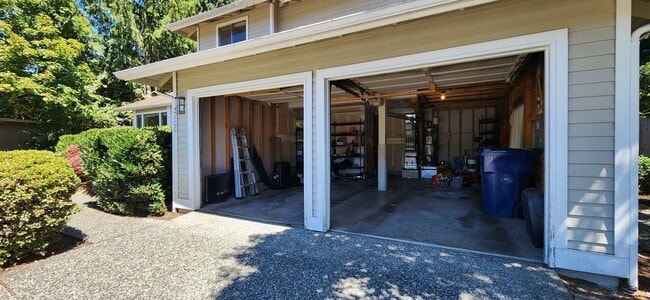 Building Photo - 2800 235th Pl NE