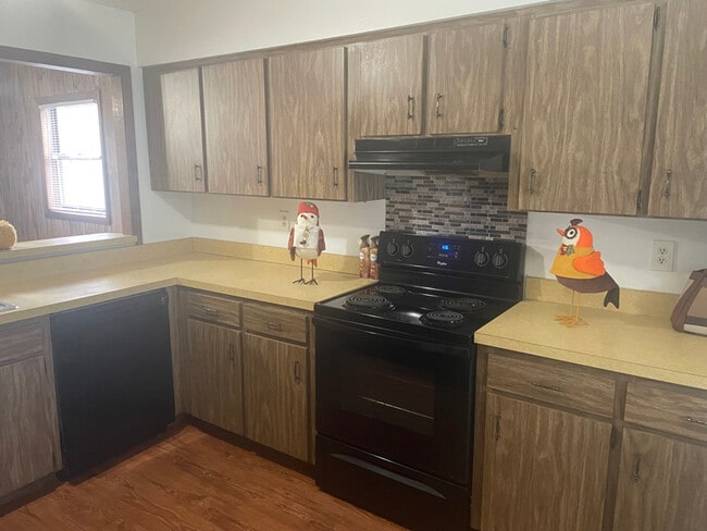 Building Photo - 804 Bebo Ln