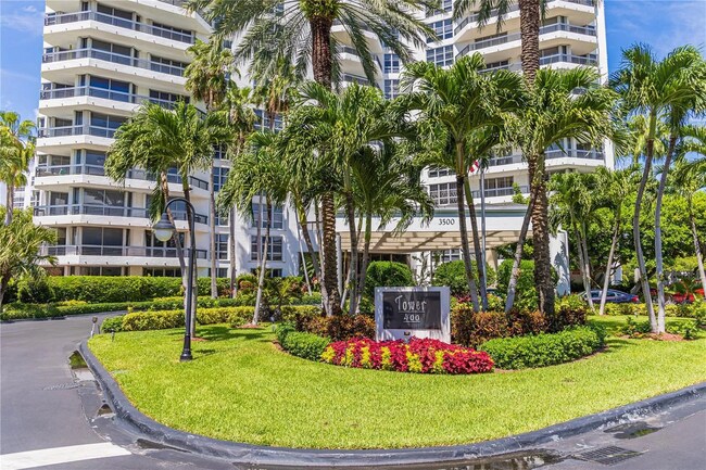 Photo - 3500 Mystic Pointe Dr Apartment