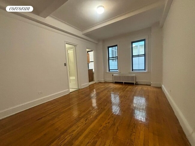 Building Photo - 155 E 52nd St
