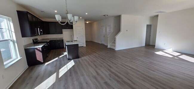 Foto del edificio - 3829 Kinalin Ln