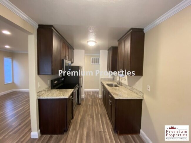 Building Photo - 1564 Sunnyvale Ave