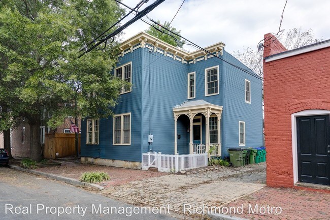 Building Photo - 3 br, 1.5 bath House - 2610 M Street