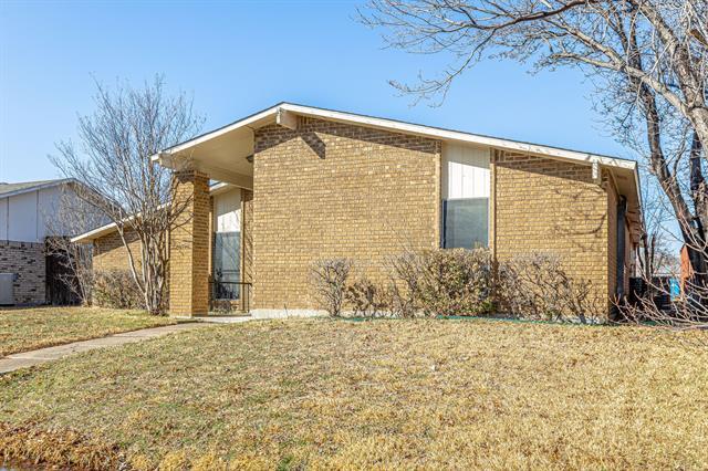 Foto del edificio - 3121 Grapevine Ln