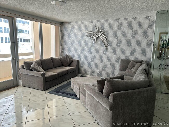 Foto del edificio - 4020 Galt Ocean Dr