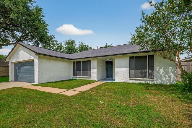 Foto del edificio - 10606 Forest Leaf Dr