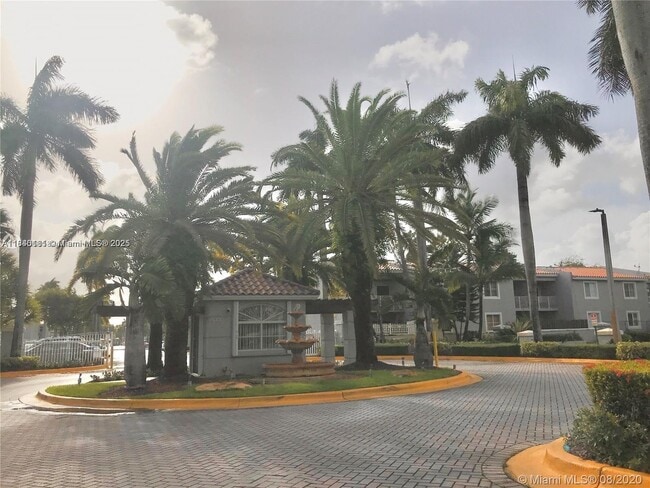 Foto del edificio - 4712 NW 114th Ave
