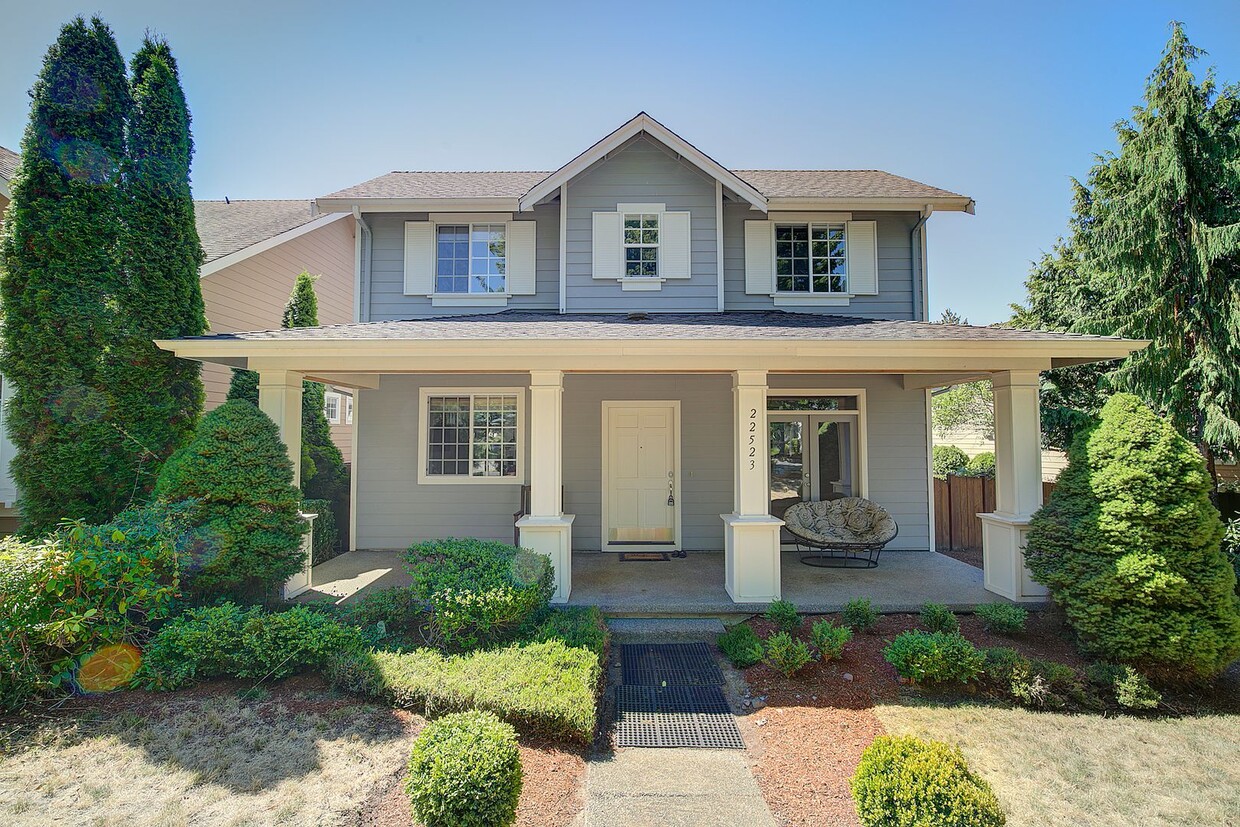 Primary Photo - 3Bd/2.5Ba Redmond Home
