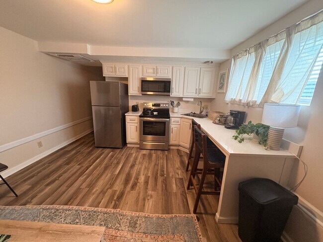 Foto del edificio - 1 Bed/ 1 Bath Apartment | DOWNTOWN LOCATION