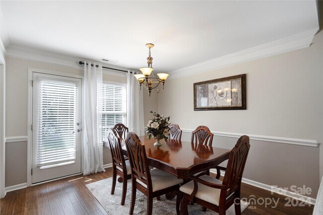 Dining Area - 5715 Falkirk Ln