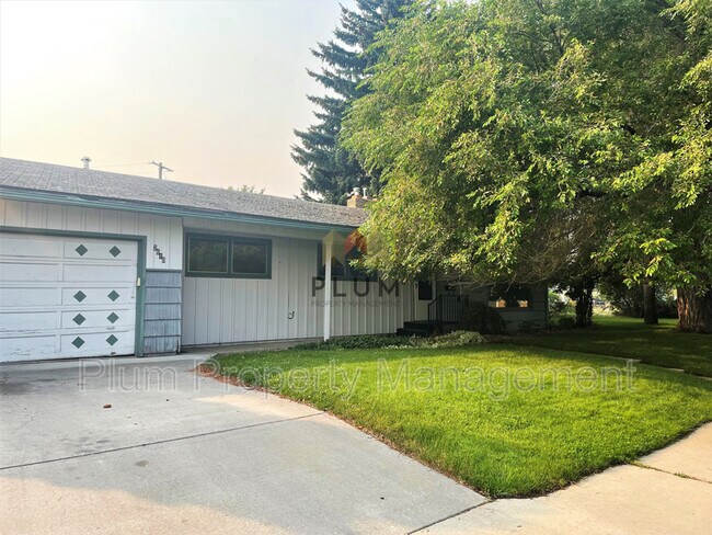 Building Photo - 2610 Bel Vue Dr