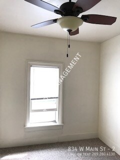 Foto del edificio - 834 W Main St