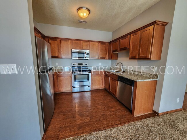 Foto del edificio - 2 bed 2 bath Condo in Ankeny!