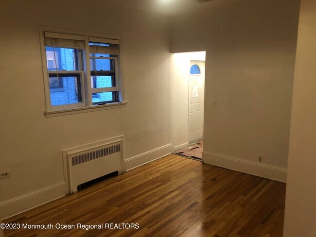 Building Photo - 7411 Park Ave