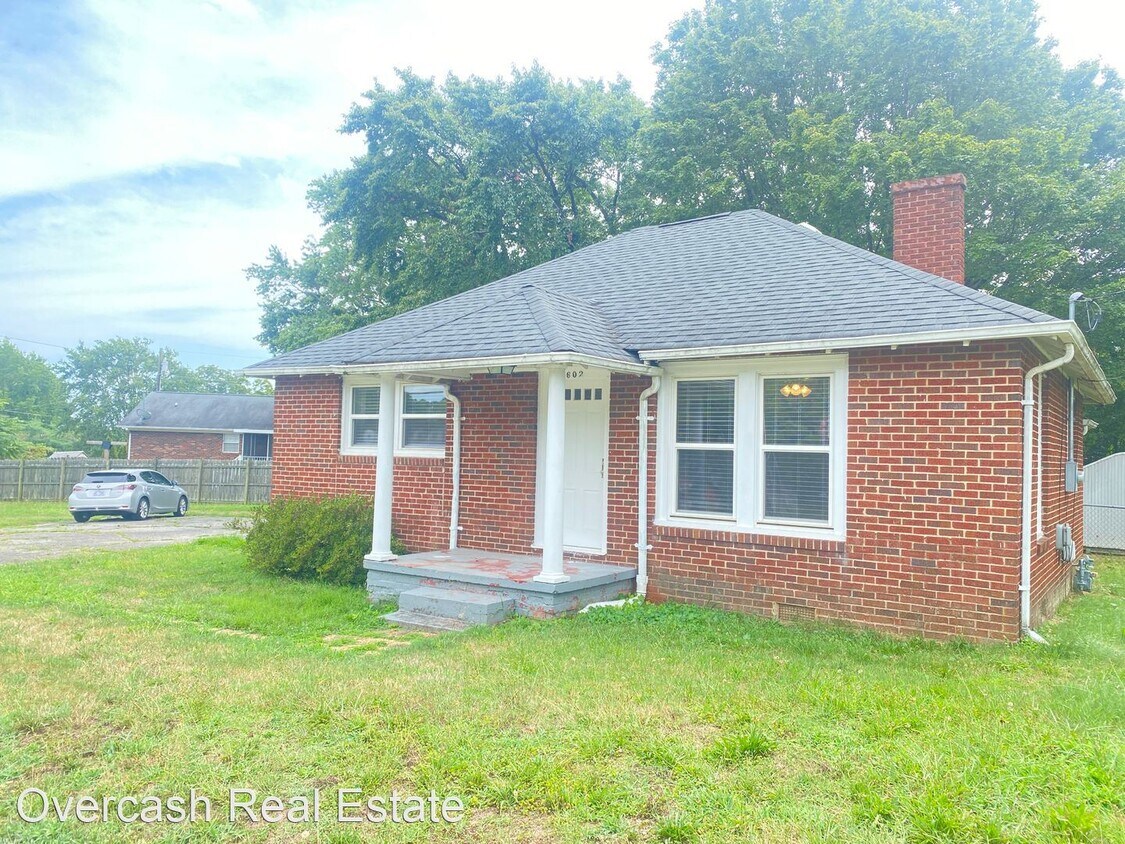 Primary Photo - 2 br, 1 bath House - 602 East Ryder