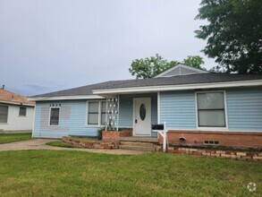 Building Photo - 1525 Caldwell Dr