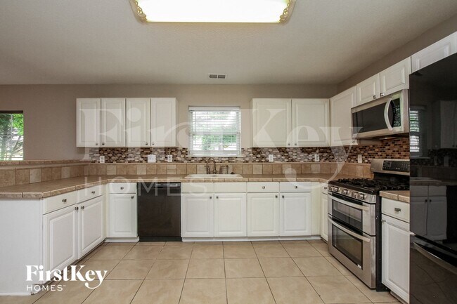 Building Photo - 7526 Lullwater Cove