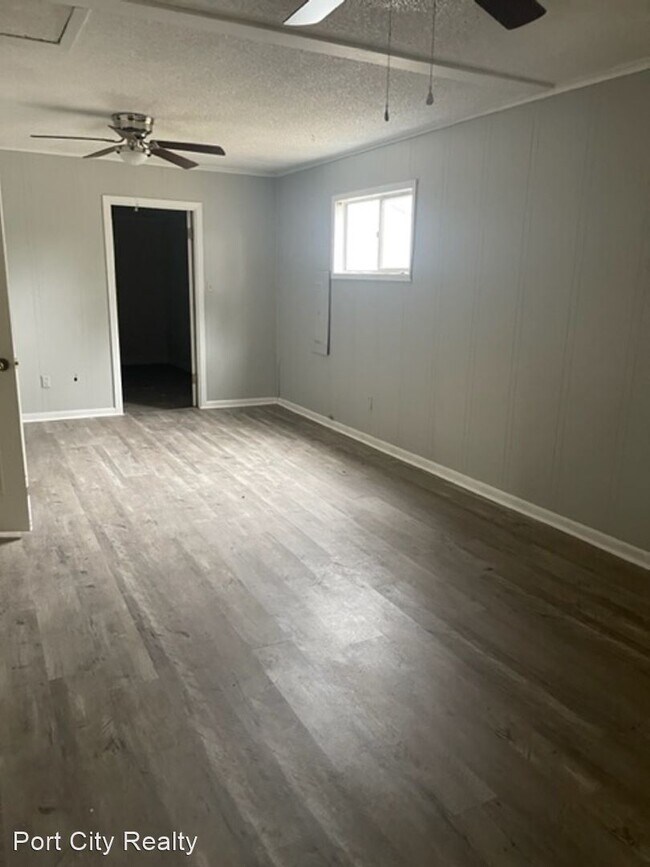 Building Photo - 2 br, 1 bath House - 2537 Crape Myrtle St