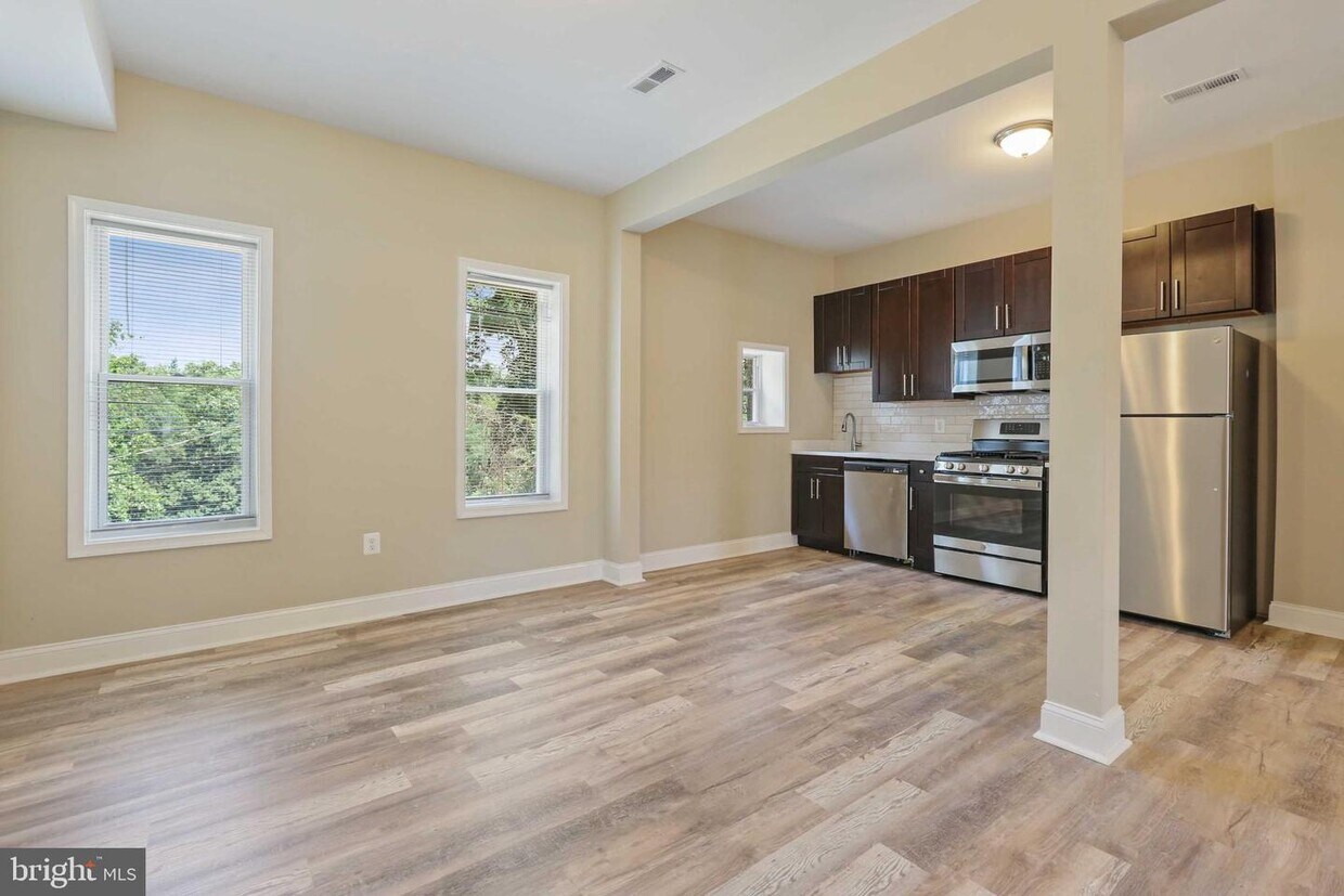 Foto principal - 3445 Cottage Ave