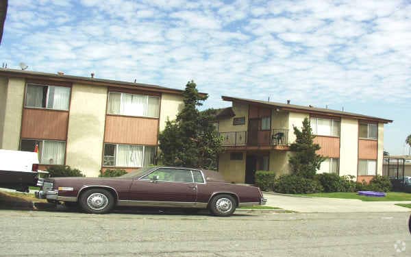 Building Photo - 964-970 W Santa Cruz St