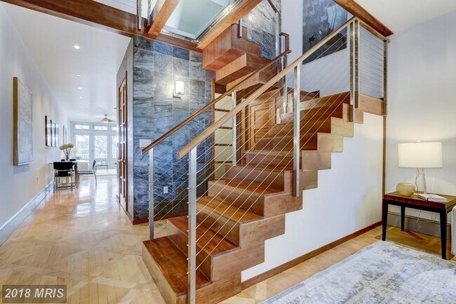 Foto del edificio - 3114 18th St NW