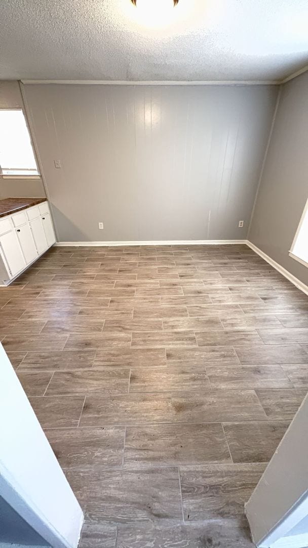 Building Photo - Well-Maintained 2BR/1.5BA Duplex Units with Central HVAC – Memphis - Open To Section 8