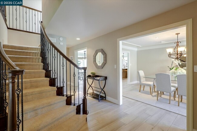 Foto del edificio - 310 Glen Alpine Ct