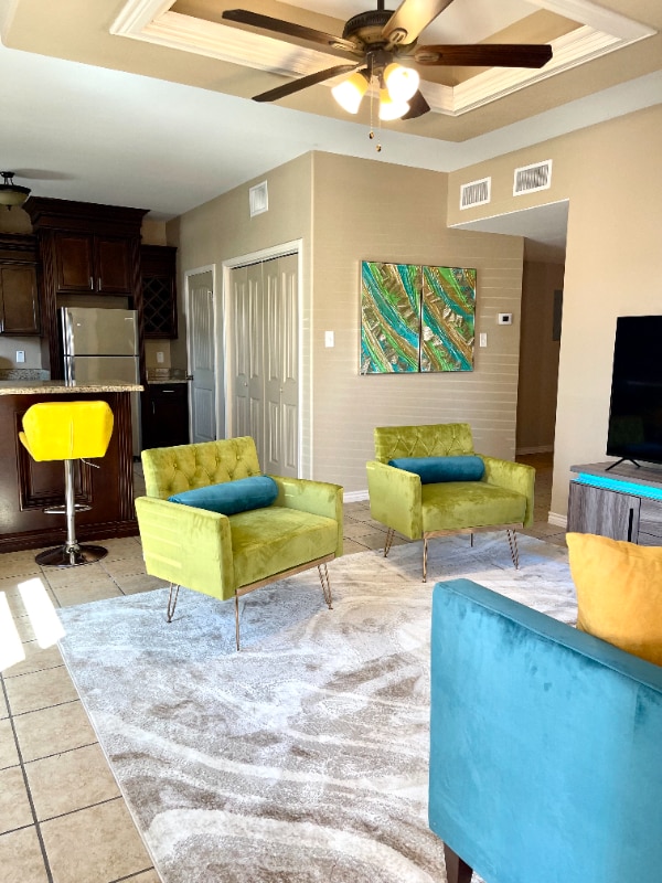 Building Photo - 110 Colorado St