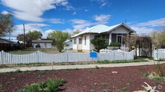 Building Photo - 817 N Mesa Ave