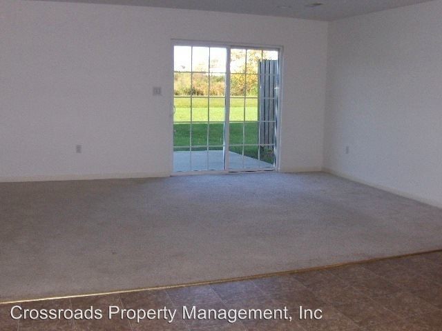 Building Photo - 43 Heron Dr