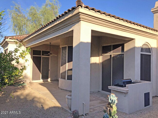 Foto del edificio - 8217 E Mohawk Ln