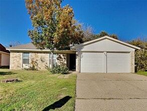 Building Photo - 9908 Runnymeade Pl