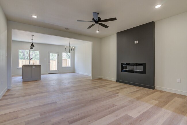 Foto del edificio - 3425 24th St