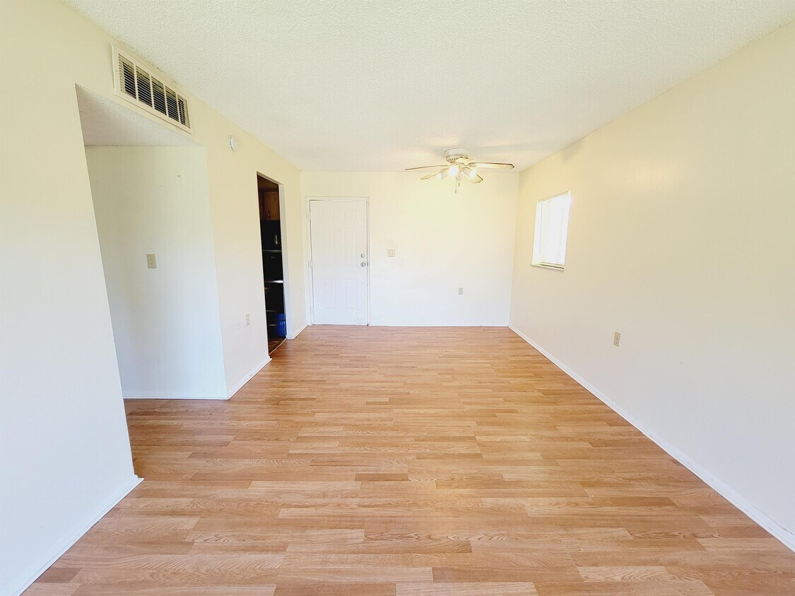 307 Benoist Farms Rd, West Palm Beach, FL 33411 Townhome Rentals in