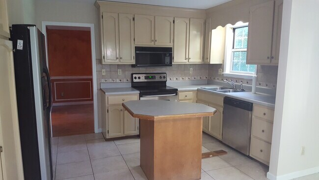 Building Photo - 3104 Mollifield Ln
