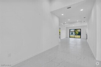 Building Photo - 3617 NW 38th Terrace