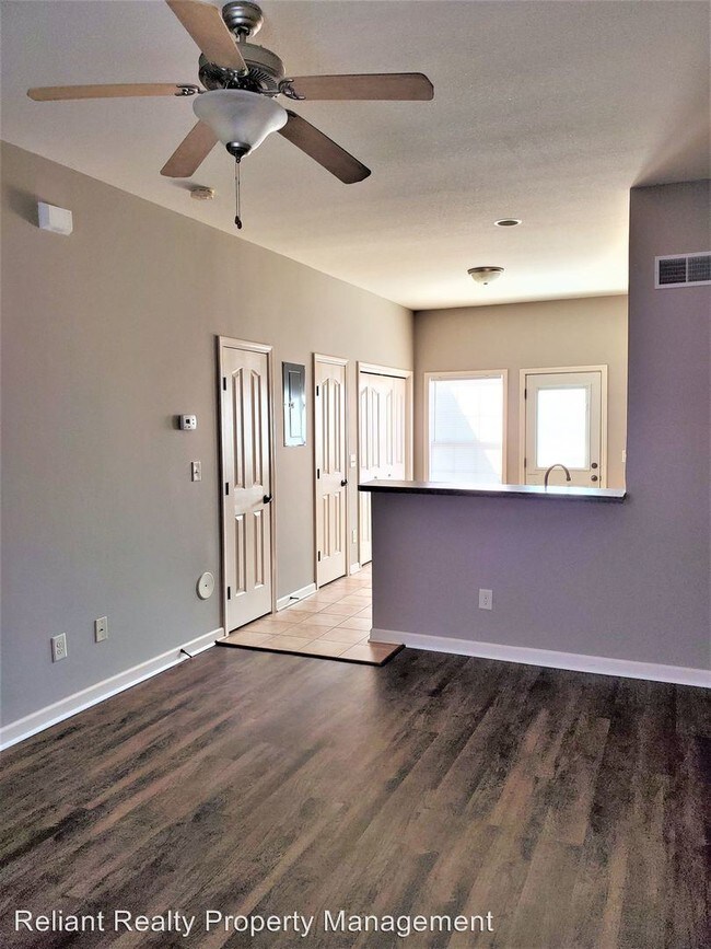 Building Photo - 1217 Ashridge Drive